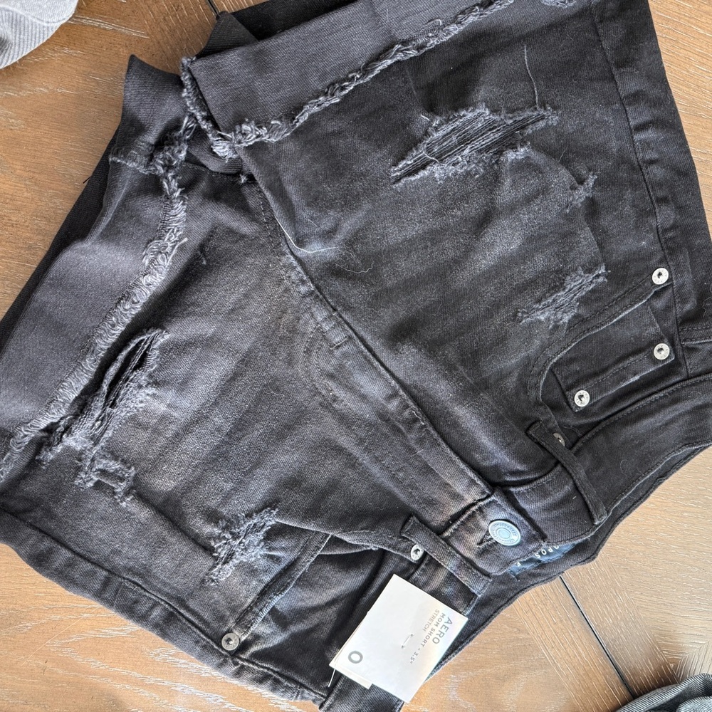 black aero mom shorts brand new with tags